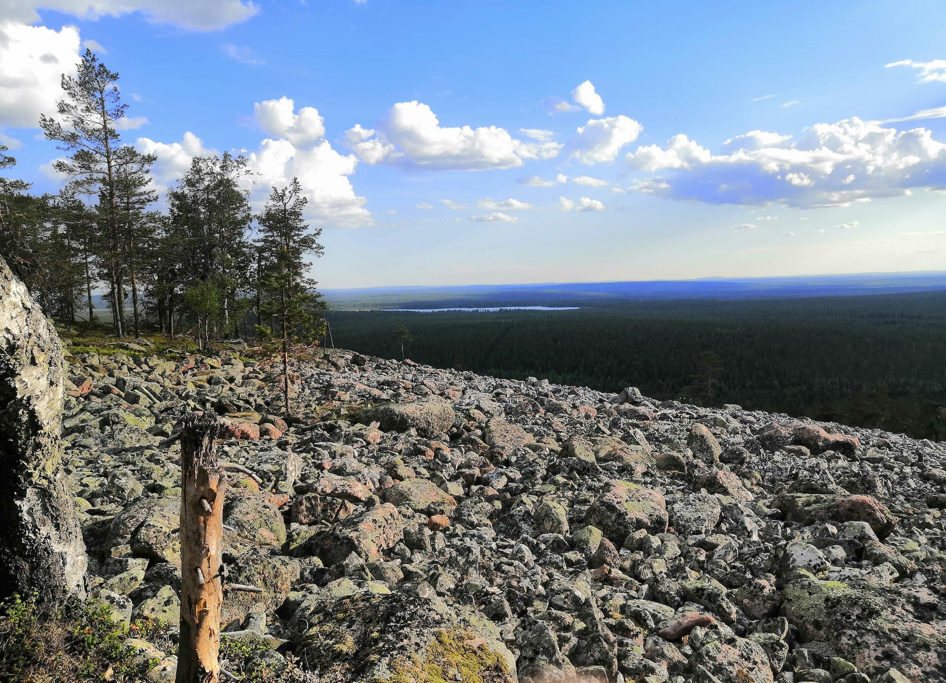 maisemakuva-laplandsisters-aspect-ratio–